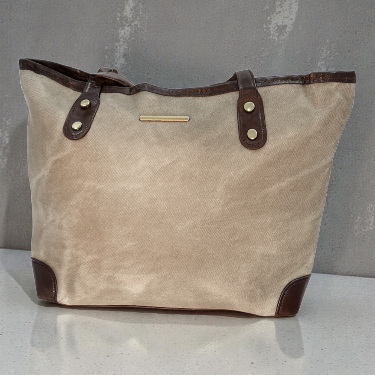 شنطة يد كلاسيكية جلد – تصميم أنيق للاستخدام اليومي - الصورة 2