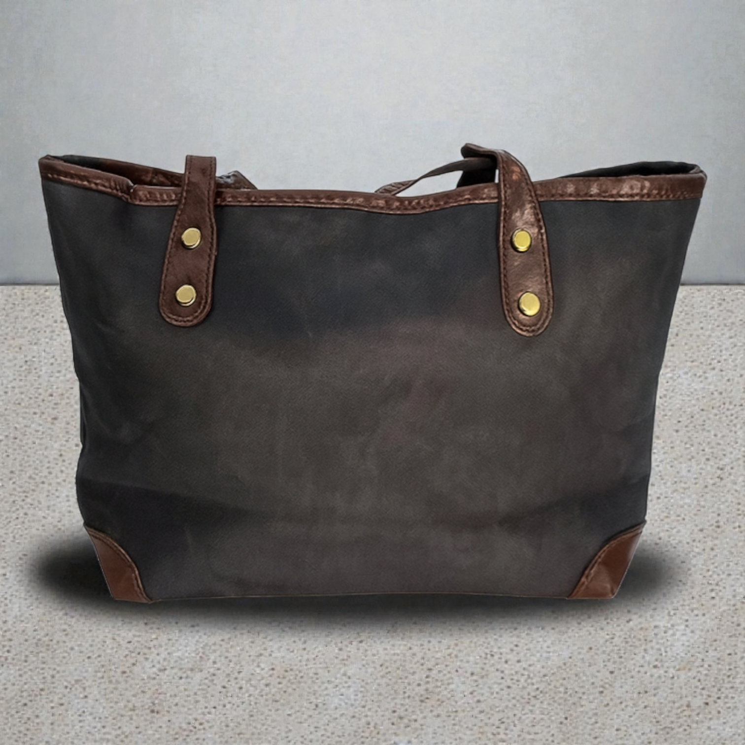 شنطة يد كلاسيكية جلد – تصميم أنيق للاستخدام اليومي - الصورة 6