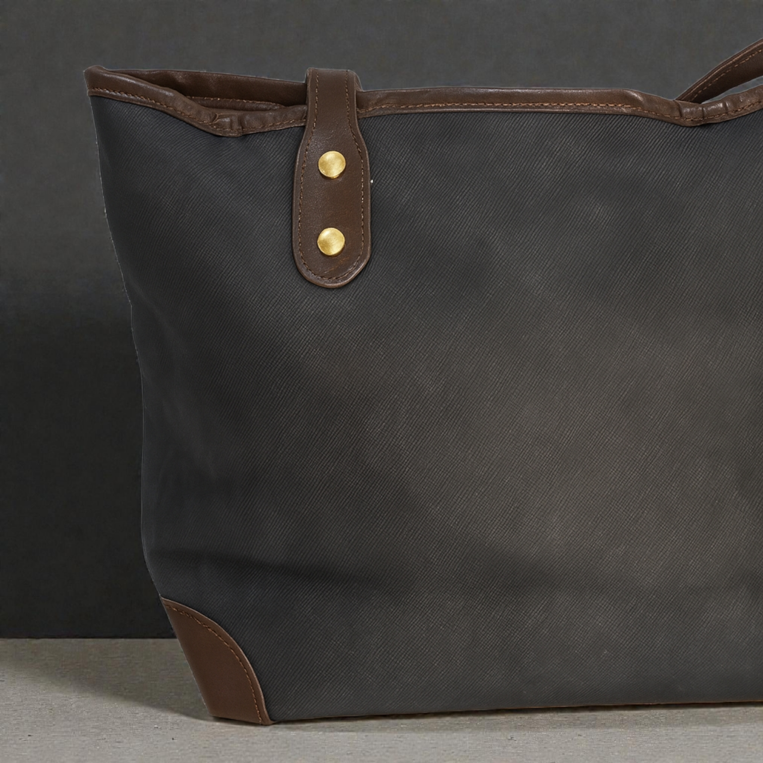 شنطة يد كلاسيكية جلد – تصميم أنيق للاستخدام اليومي - الصورة 7