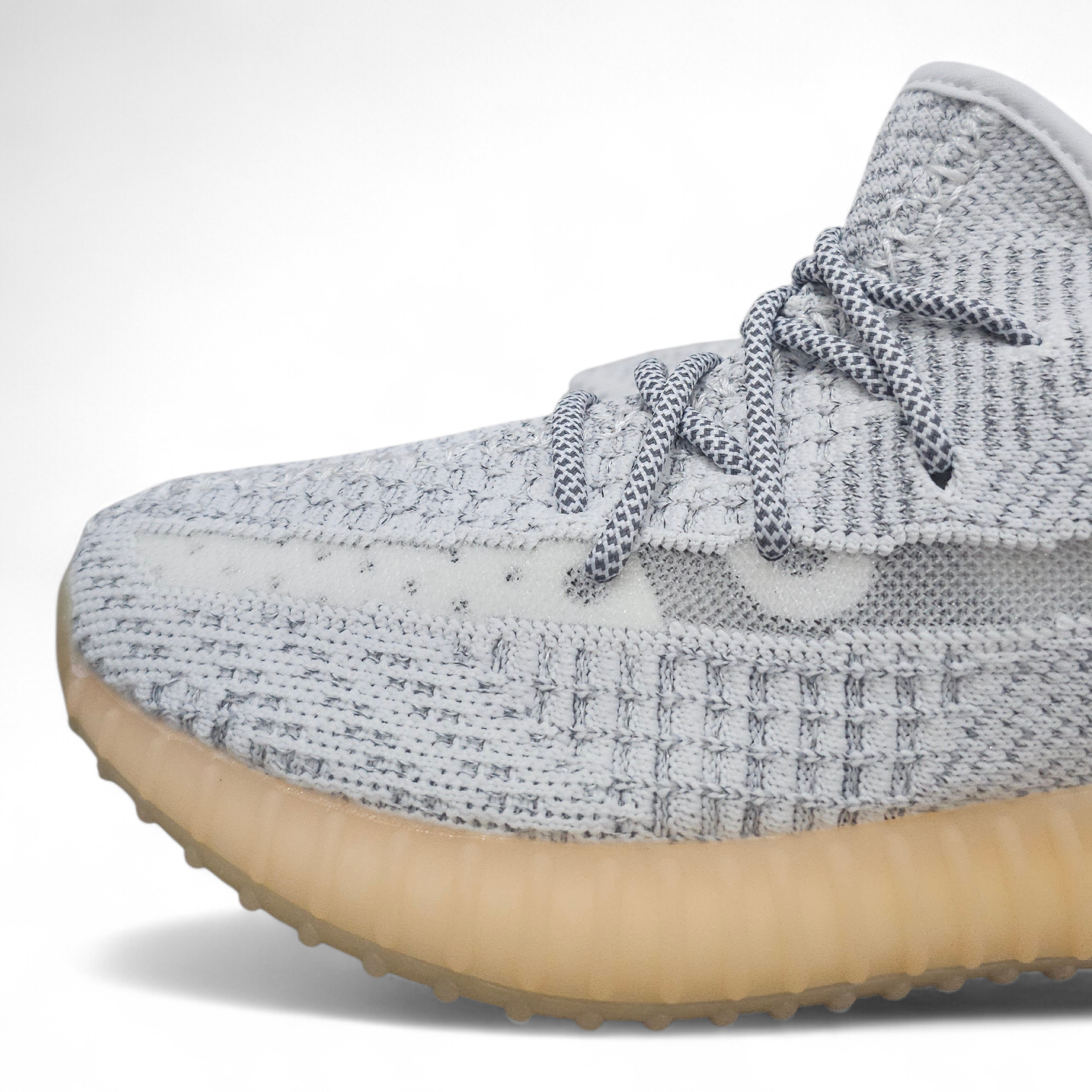 حذاء Yeezy Boost 350 لون أبيض + برتقالي - الصورة 2