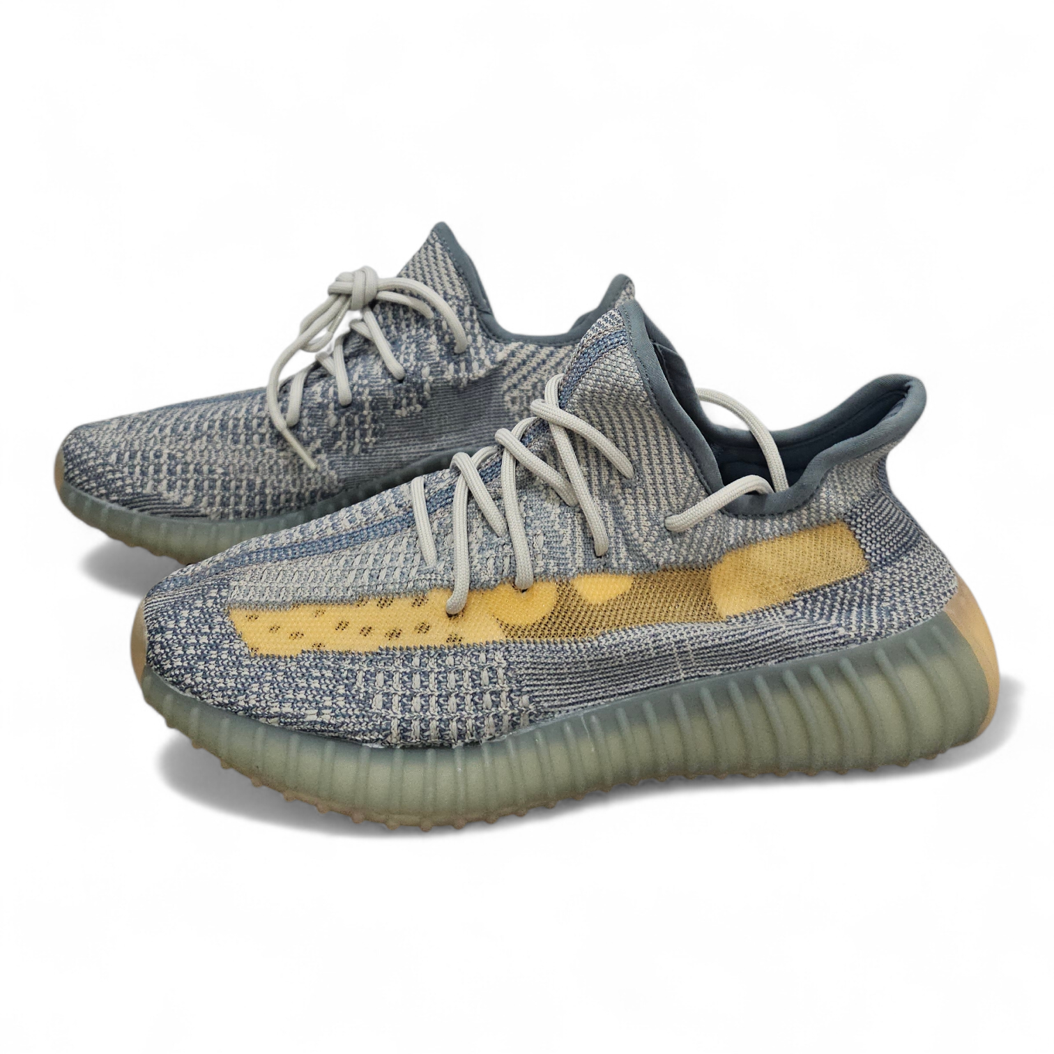 حذاء Yeezy Boost 350 لون رمادي + برتقالي