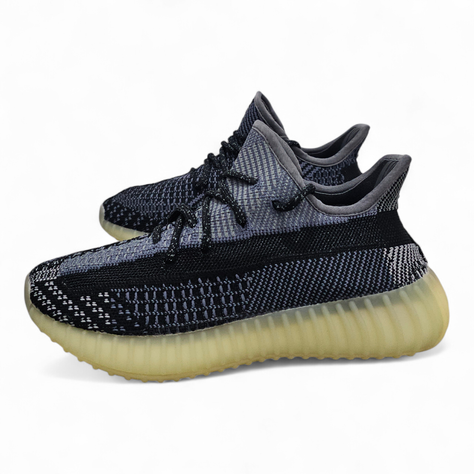 حذاء Yeezy Boost 350 لون أسود قياس 37