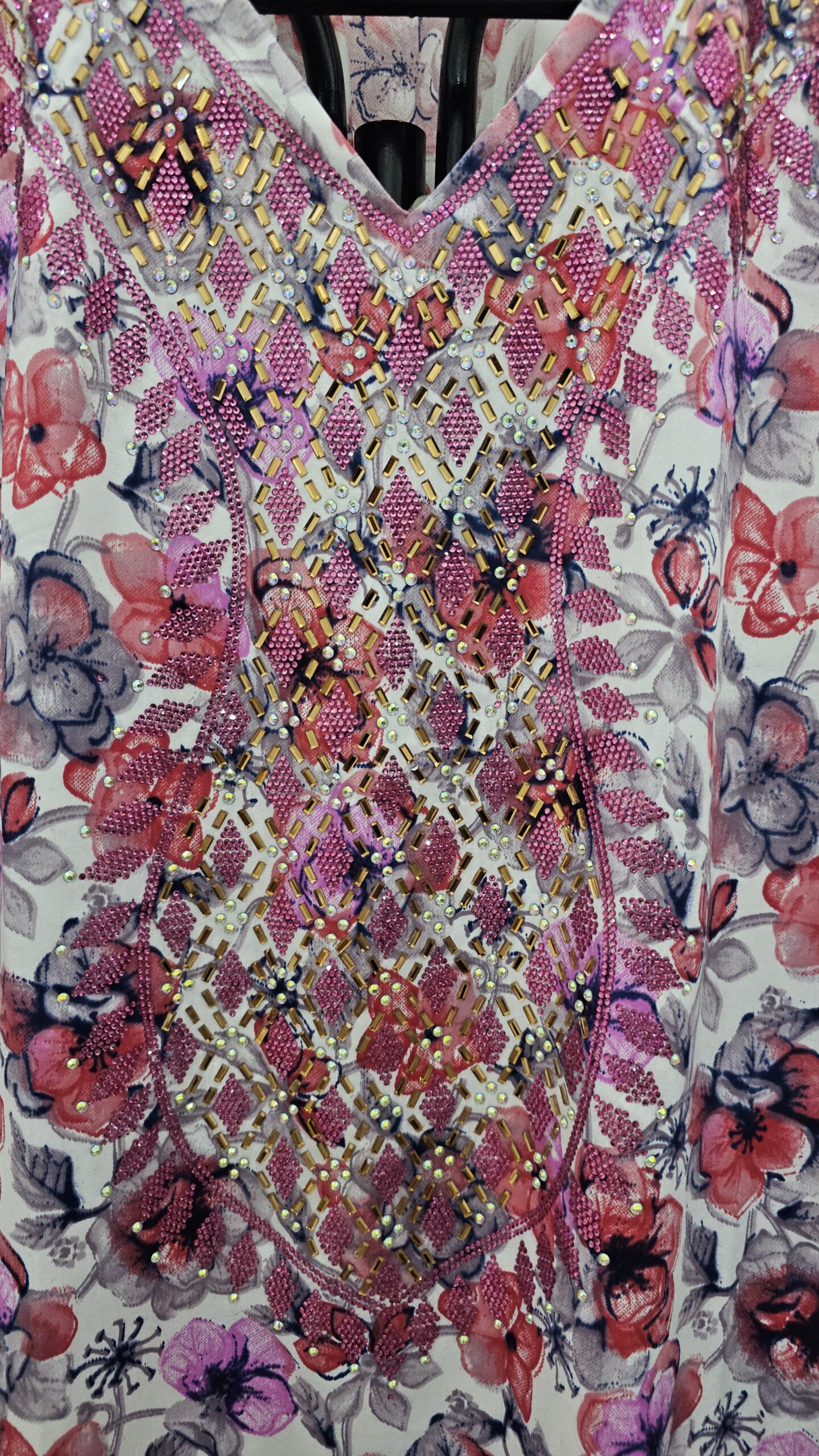 جلباب نسائي طويل بنقشة زهور وردية - الصورة 4