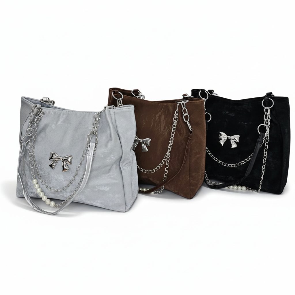 شنطة كتف أنيقة بسلسلة معدنية ولمسة لؤلؤ