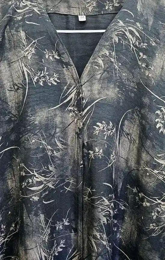 عباية نسائية بنقش السنابل الداكنة