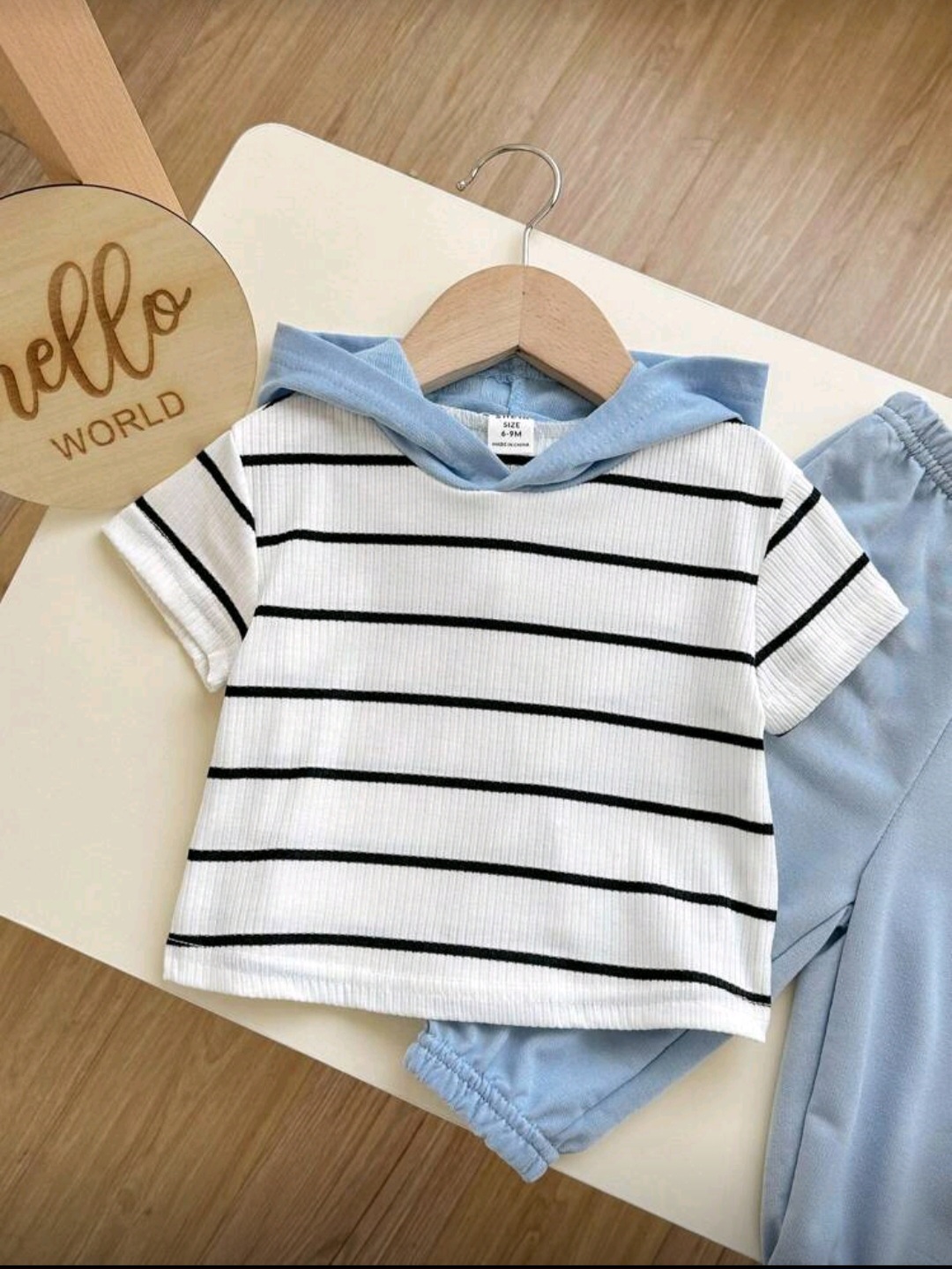 طقم أطفال كاجوال بقبعة مخططة قطعتين - الصورة 5